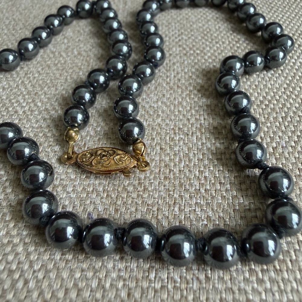 Hematite Necklace - Picture 1 of 4